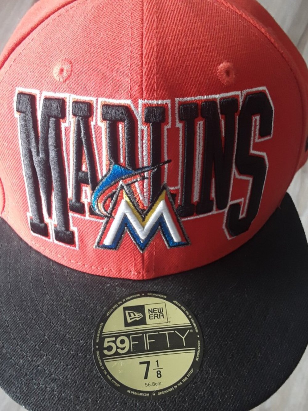 New Era 59FIFTY Miami Marlins Cap, Orange/Black – Size 7 1/8 (56.8 cm) MLB